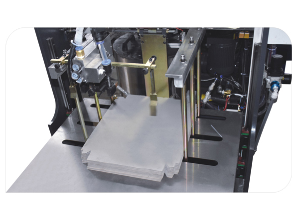 天地盖天行(中国)